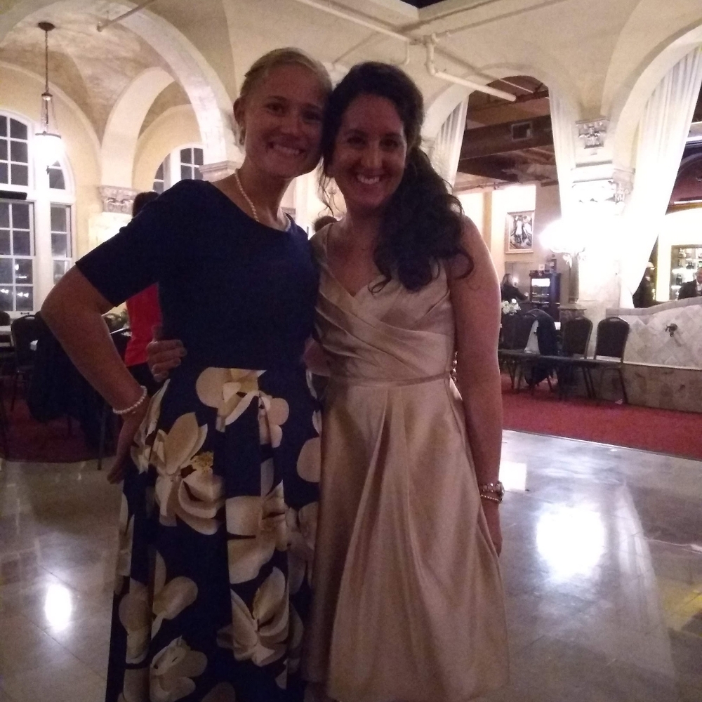 Elegant Cream Sleeveless Dress - Picture 4 of 11